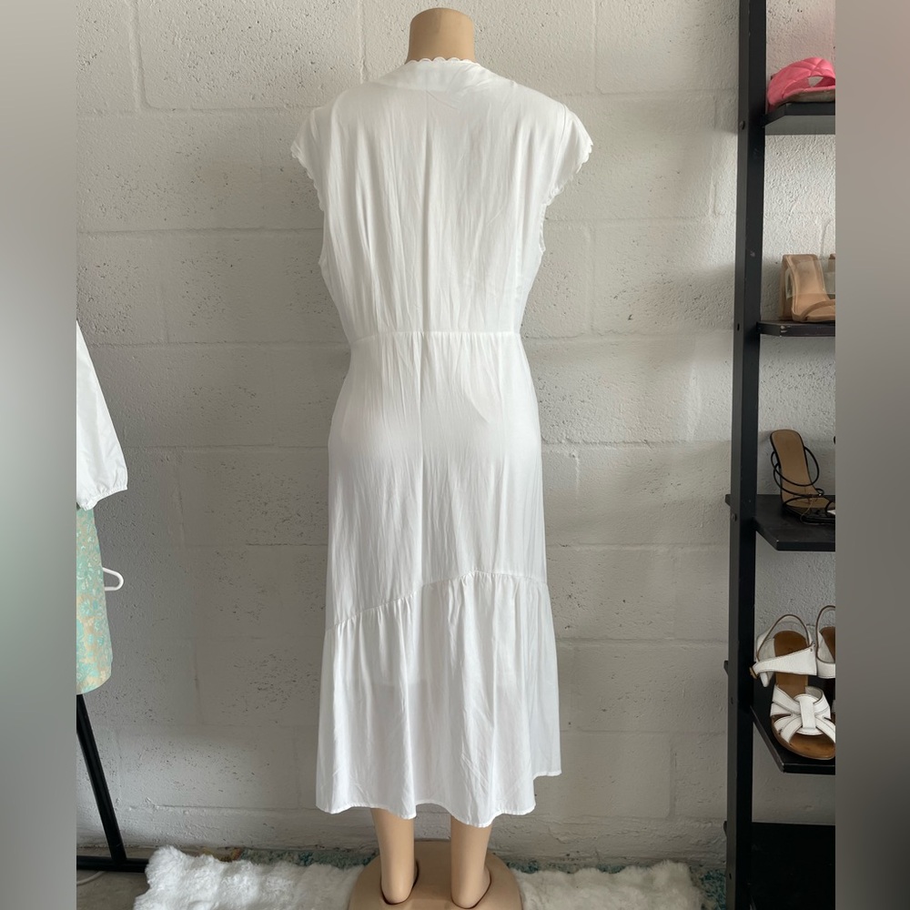 Rihoas white dress - Picture 3 of 8